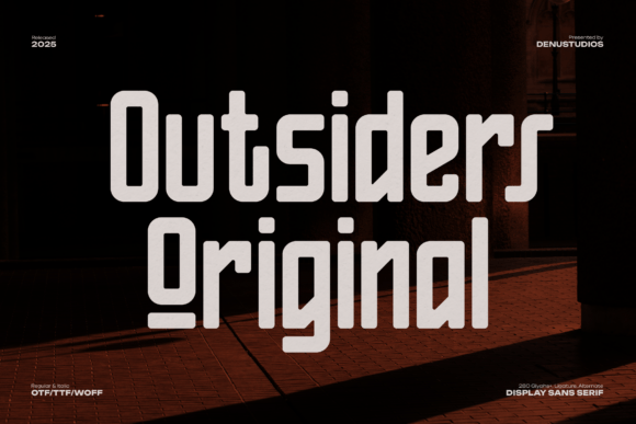 Outsiders Original: A Bold Typeface for Modern Web Design
